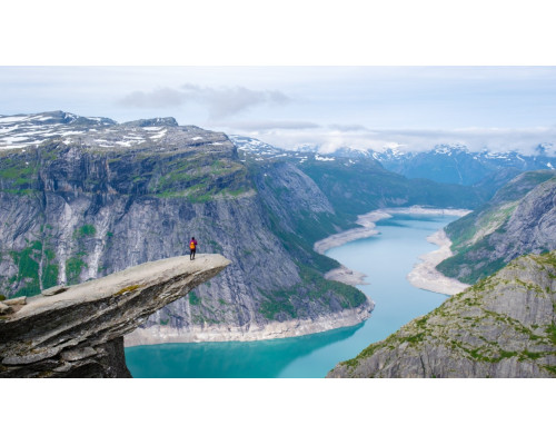 Norway by Bike: Fjords, Midnight Sun and Silence